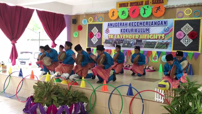 PERSEMBAHAN KOMPANG FORMASI